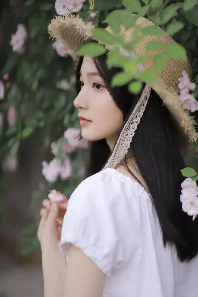 巴音郭楞喀什私人伴游李菲儿