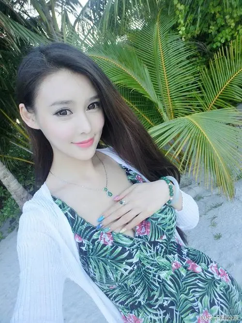 巴音郭楞柳州伴游张莉