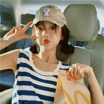 巴音郭楞伴游女生铎忆柏的资料